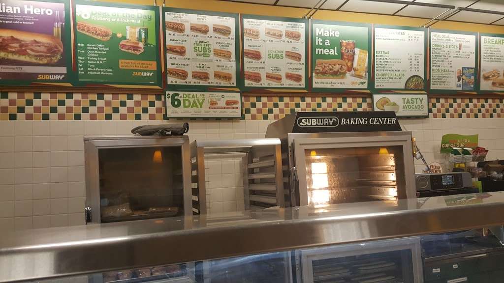 Subway Restaurants | 1235B Clear Lake City Blvd, Houston, TX 77062, USA | Phone: (281) 461-6162