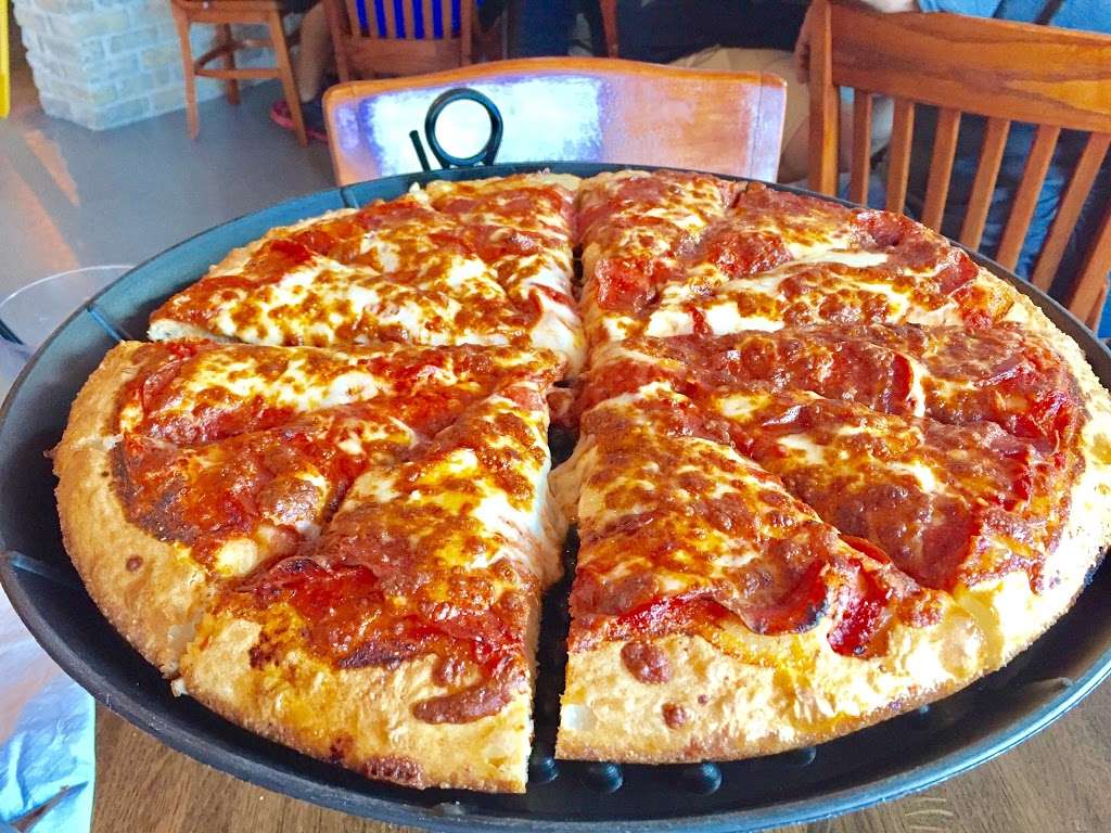 Spankys Homemade Pizza & Bar | 4010 Spencer Hwy, Pasadena, TX 77504, USA | Phone: (832) 830-8034