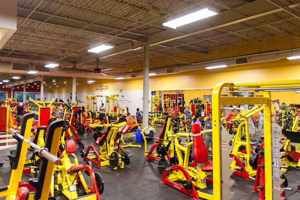 Retro Fitness | 3006 Main St, Cortlandt, NY 10567 | Phone: (914) 930-7853