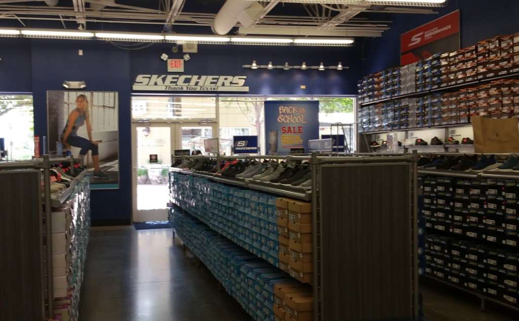 SKECHERS Factory Outlet | 5885 Gulf Fwy #775, Texas City, TX 77591, USA | Phone: (281) 337-1096