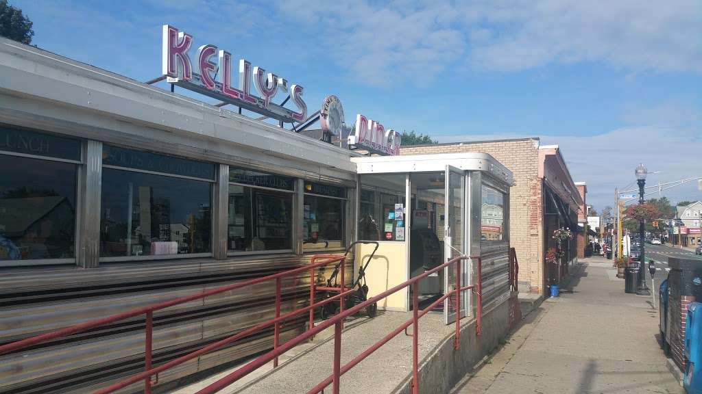 Kellys Diner | 674 Broadway, Somerville, MA 02144 | Phone: (617) 623-8102