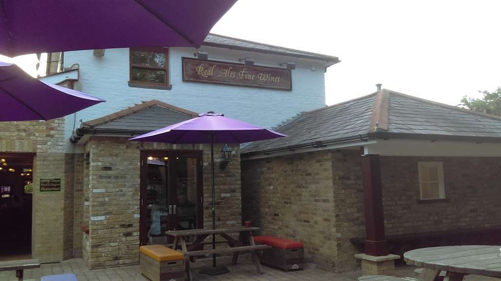 Harrys Brunch Club | Wellington Hill, Waltham Abbey, Loughton IG10 4AH, UK | Phone: 020 8502 1620