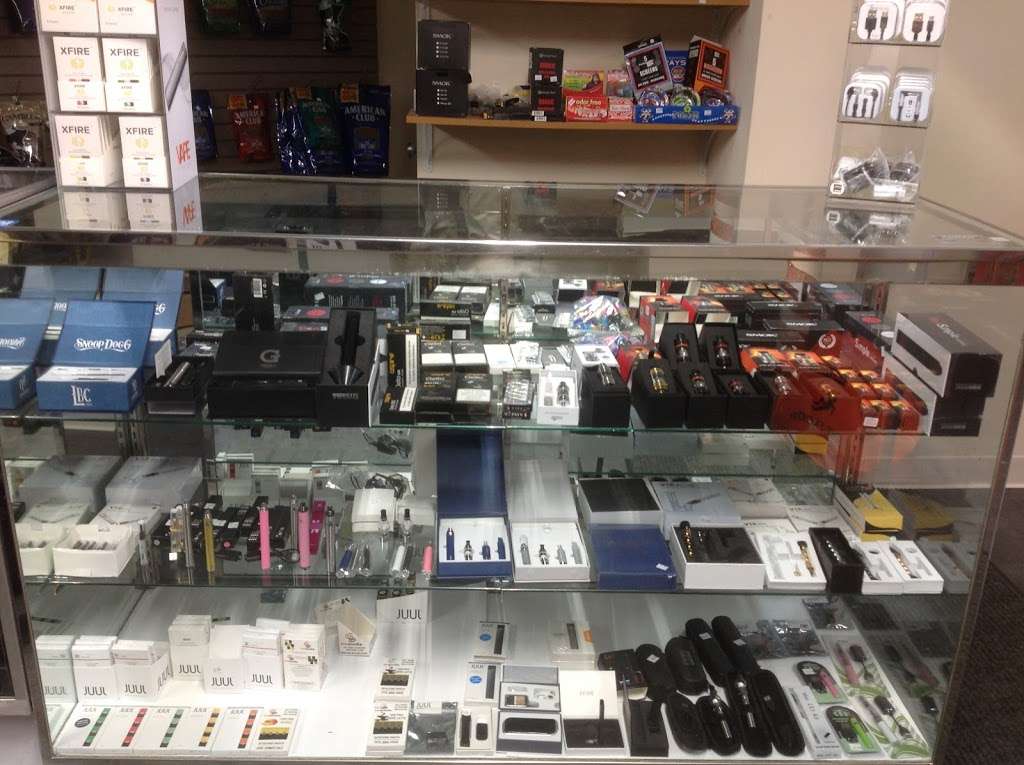 Smoke Depot & Vape | 282 W Grove St, Middleborough, MA 02346 | Phone: (508) 947-1082