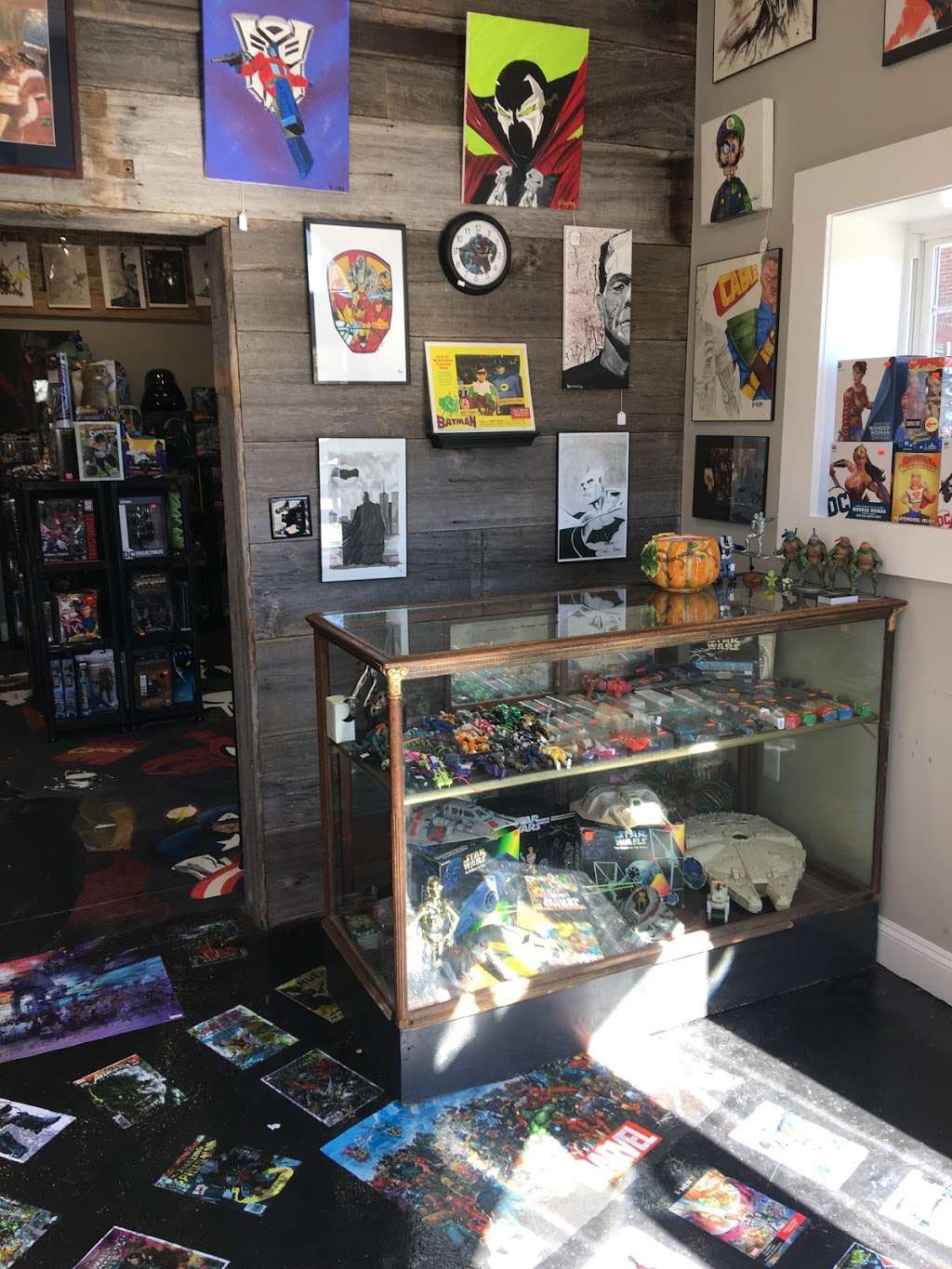 Infinity Art and Comics | 227 E Main St, Remington, VA 22734, USA | Phone: (540) 935-7602