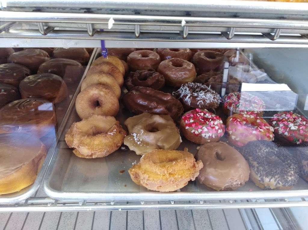 Homeland Donuts | 31170 CA-74, Homeland, CA 92548, USA | Phone: (951) 926-5788