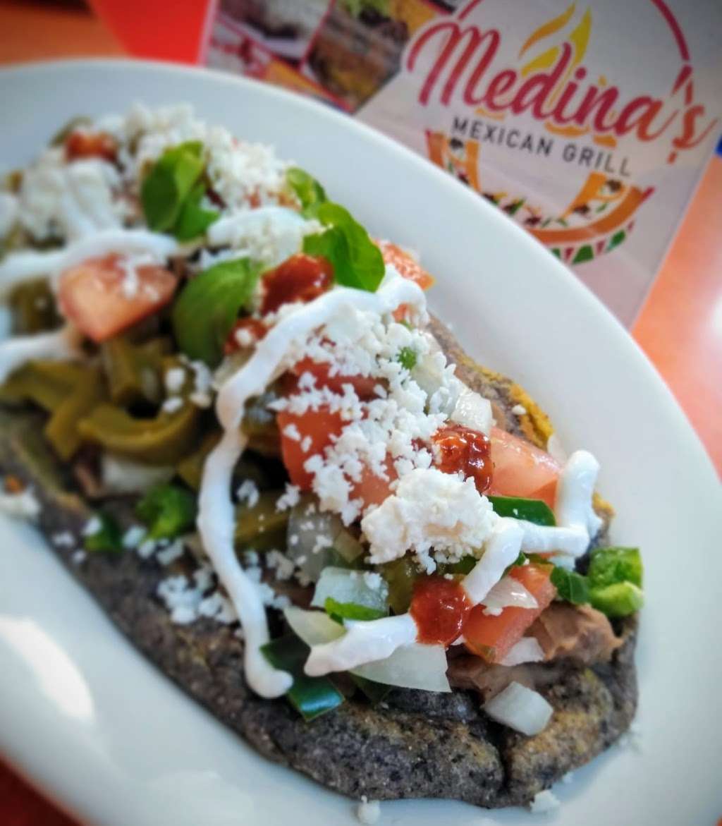 Medinas Mexican Grill | 2711 S Flores St, San Antonio, TX 78204 | Phone: (210) 460-9155