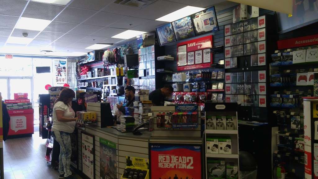 GameStop | 1395 E Osceola Pkwy, Kissimmee, FL 34744 | Phone: (407) 846-3092