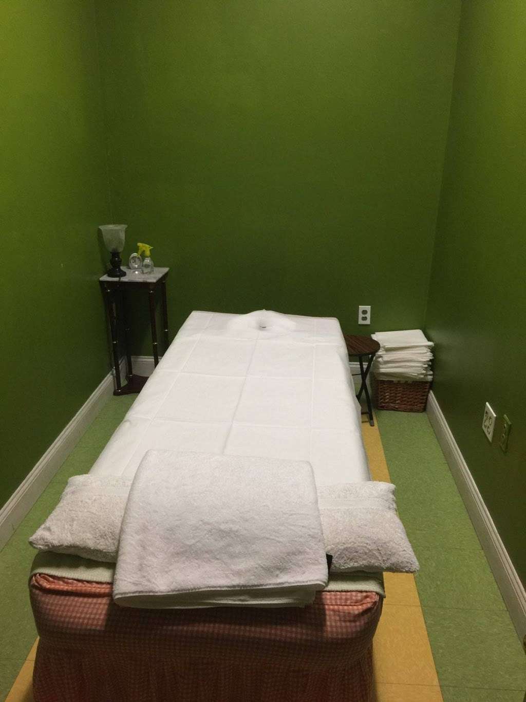 Body Relaxation Center | 400 NY-17M #10, Monroe, NY 10950, USA | Phone: (845) 783-8866