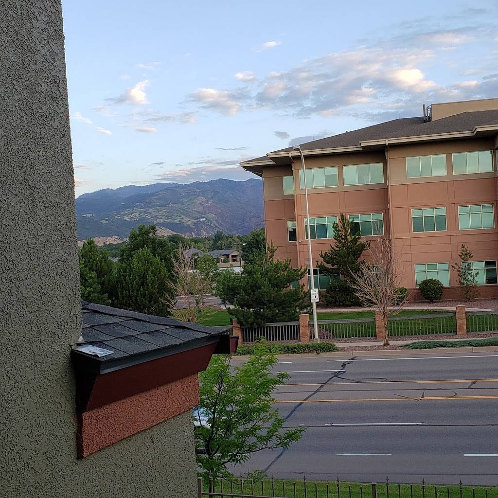 Oasis Apartments | 1495 Farnham Point, Colorado Springs, CO 80904, USA | Phone: (719) 520-0800