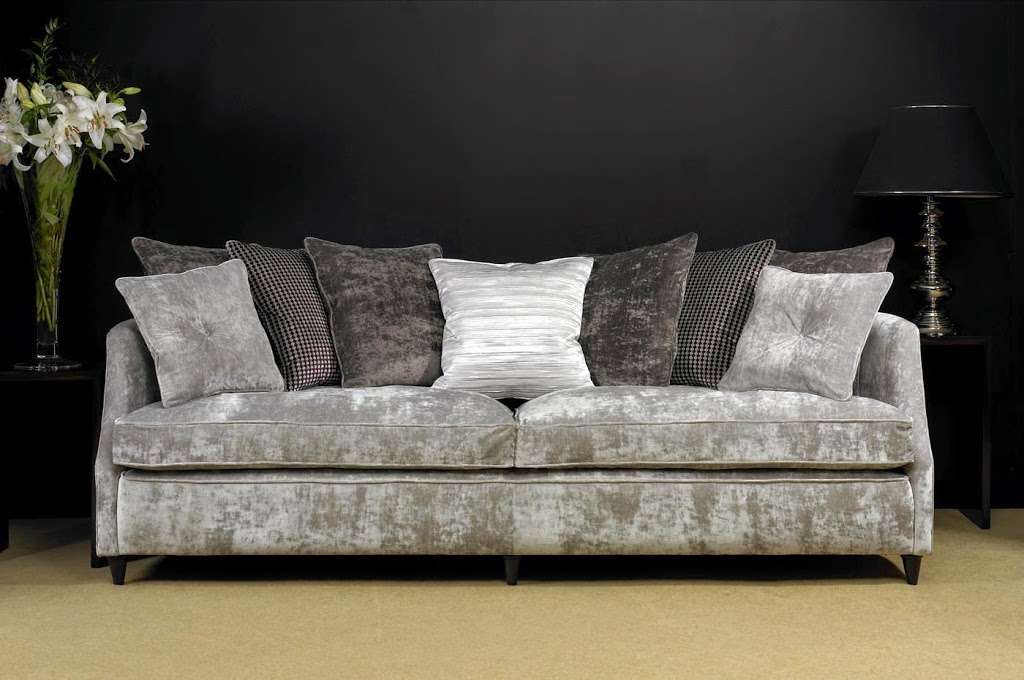 Heritage Sofas And Chairs | 8 Station Square, Orpington BR5 1NA, UK | Phone: 01689 875277