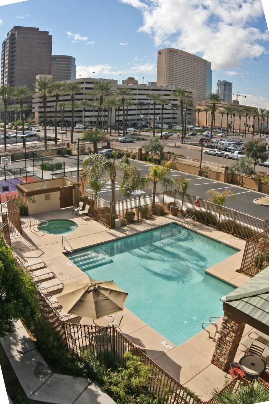 Holiday Inn Express & Suites Phoenix Downtown - Ballpark | 620 N 6th St, Phoenix, AZ 85004, USA | Phone: (602) 452-2020