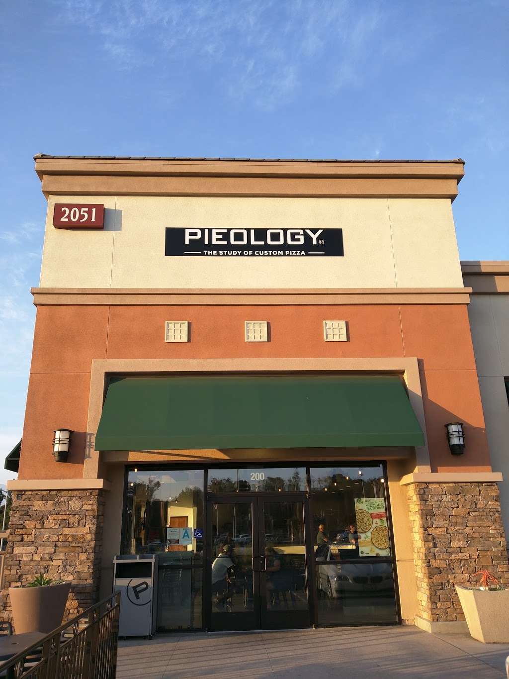 Pieology Pizzeria, Pomona, CA | 2051 Rancho Valley Dr #200, Pomona, CA 91766, USA | Phone: (909) 629-6800