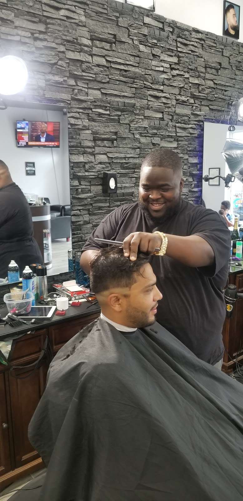 Royal Cuts and Styles- Mens Hair Studio | 10200 Fox Trail Rd S, West Palm Beach, FL 33411 | Phone: (561) 507-1911