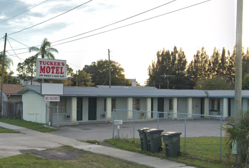 Tuckers Motel | 14650 66th St N, Clearwater, FL 33764, USA | Phone: (727) 538-0423