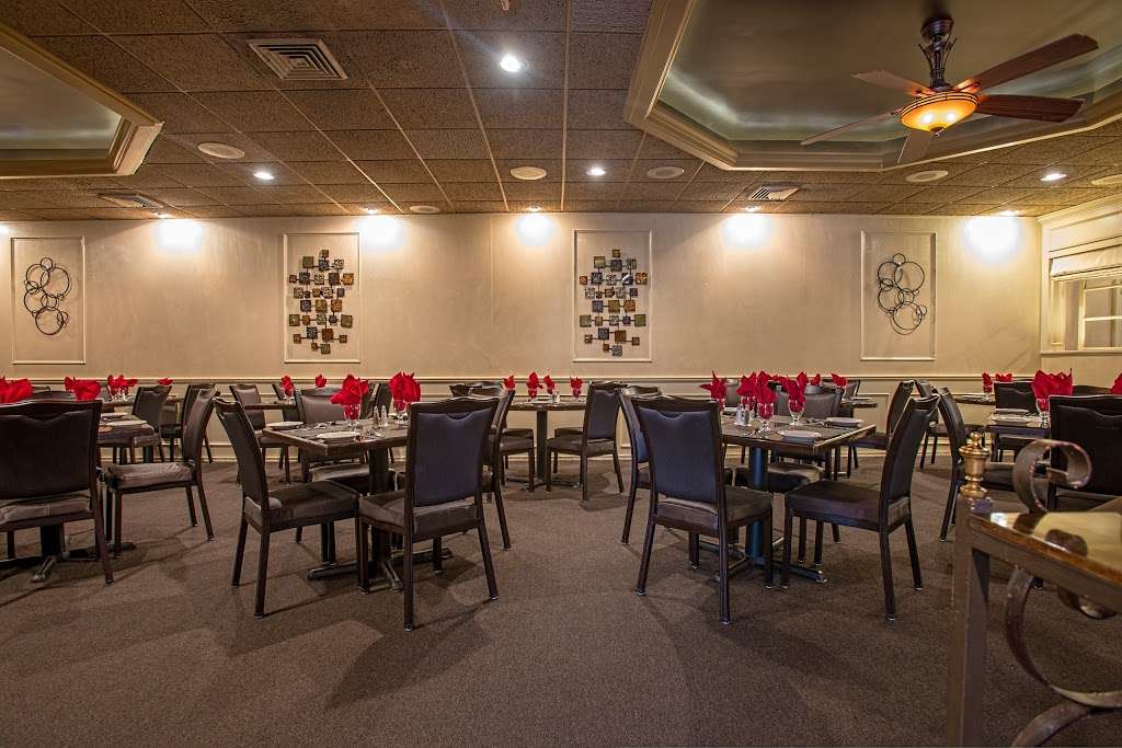 Giovannas Restaurant | 1462 South Ave, Plainfield, NJ 07062, USA | Phone: (908) 753-6900