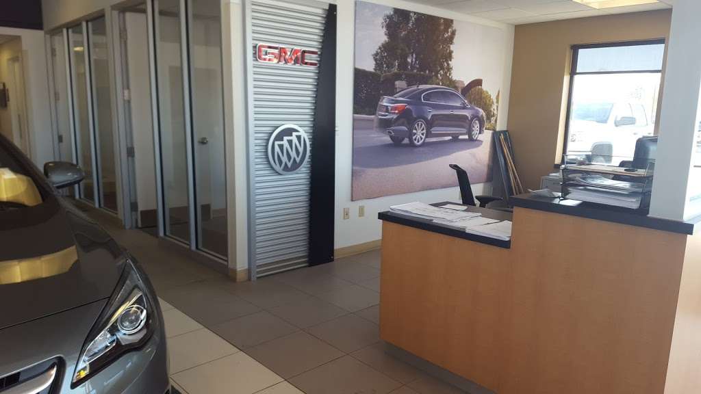 Paul Sur Buick GMC | 1551 W U.S. 30, Valparaiso, IN 46385, USA | Phone: (219) 728-4619