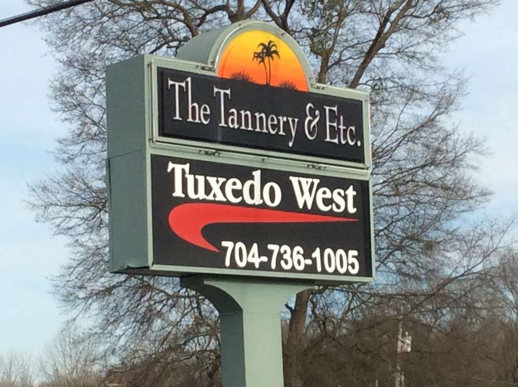 Tuxedo West | 822 West, NC-27, Lincolnton, NC 28092, USA | Phone: (704) 735-5338