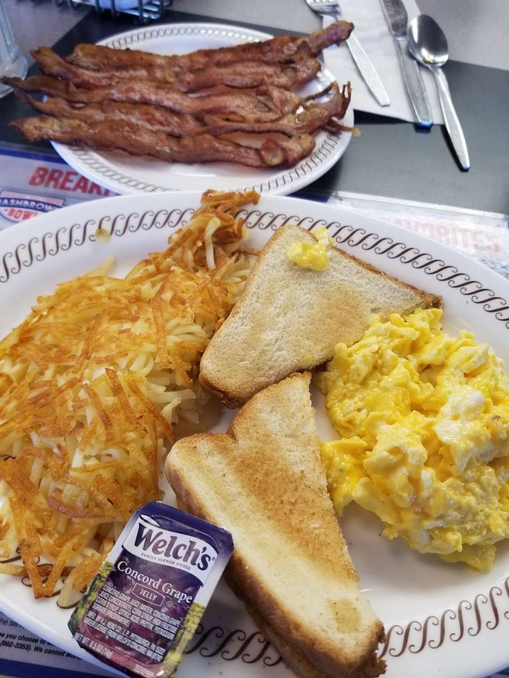 Waffle House | Celebrate Virginia Pkwy, Fredericksburg, VA 22406, USA | Phone: (540) 426-9629