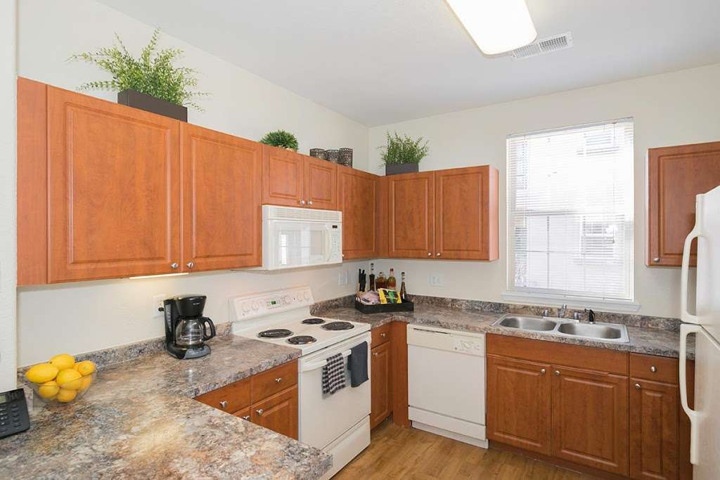 Montrachet Denver West Apartments | 1855 Denver W Ct, Lakewood, CO 80401, USA | Phone: (720) 597-8848