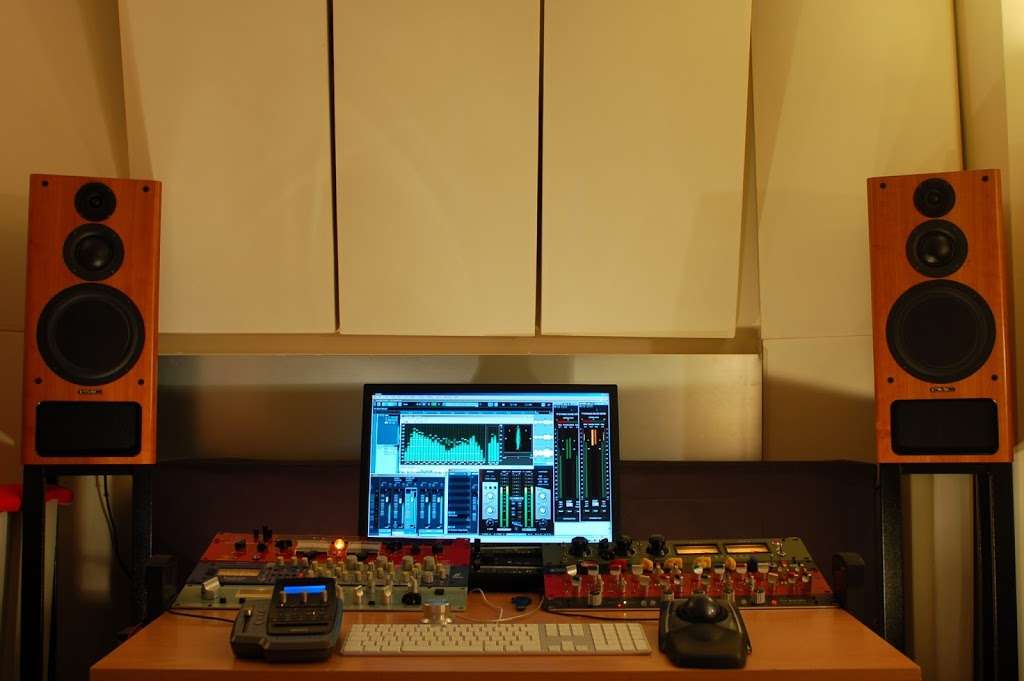 Red Mastering Studio | Ashley Lodge, 122A Thurlow Park Rd, London SE21 8HP, UK | Phone: 020 7193 3307