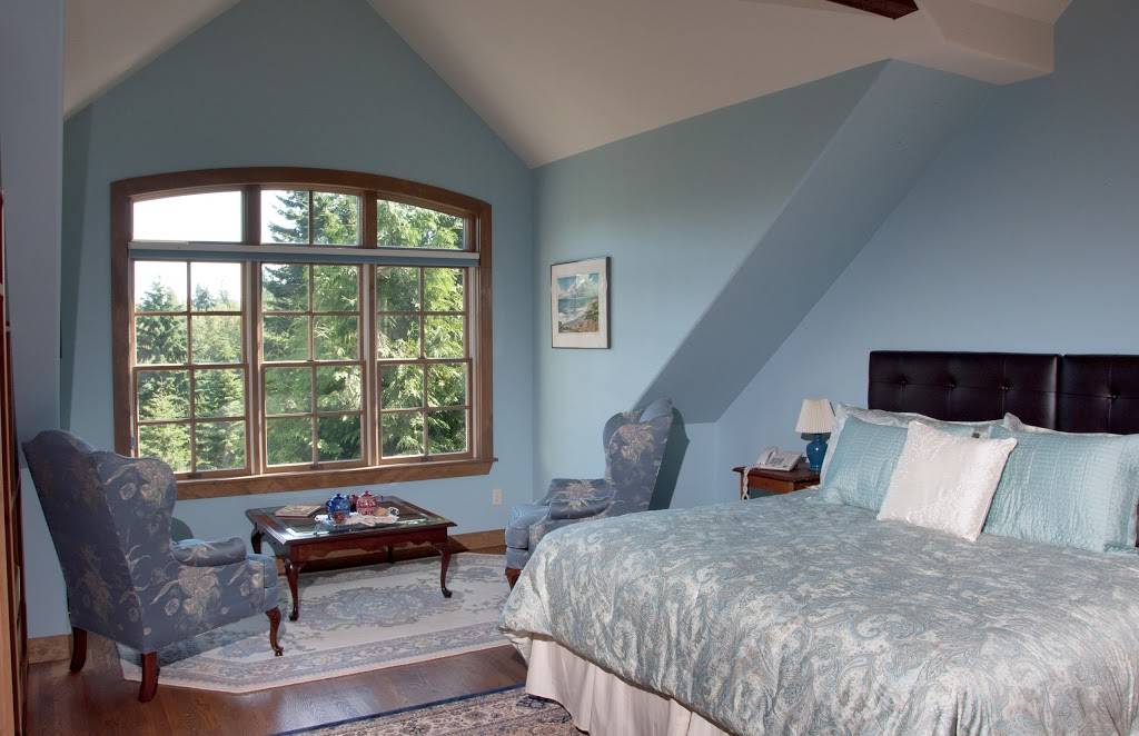 Hideway Lodge Bed & Breakfast | 15228 NE 173rd St, Woodinville, WA 98072, USA | Phone: (425) 286-2240