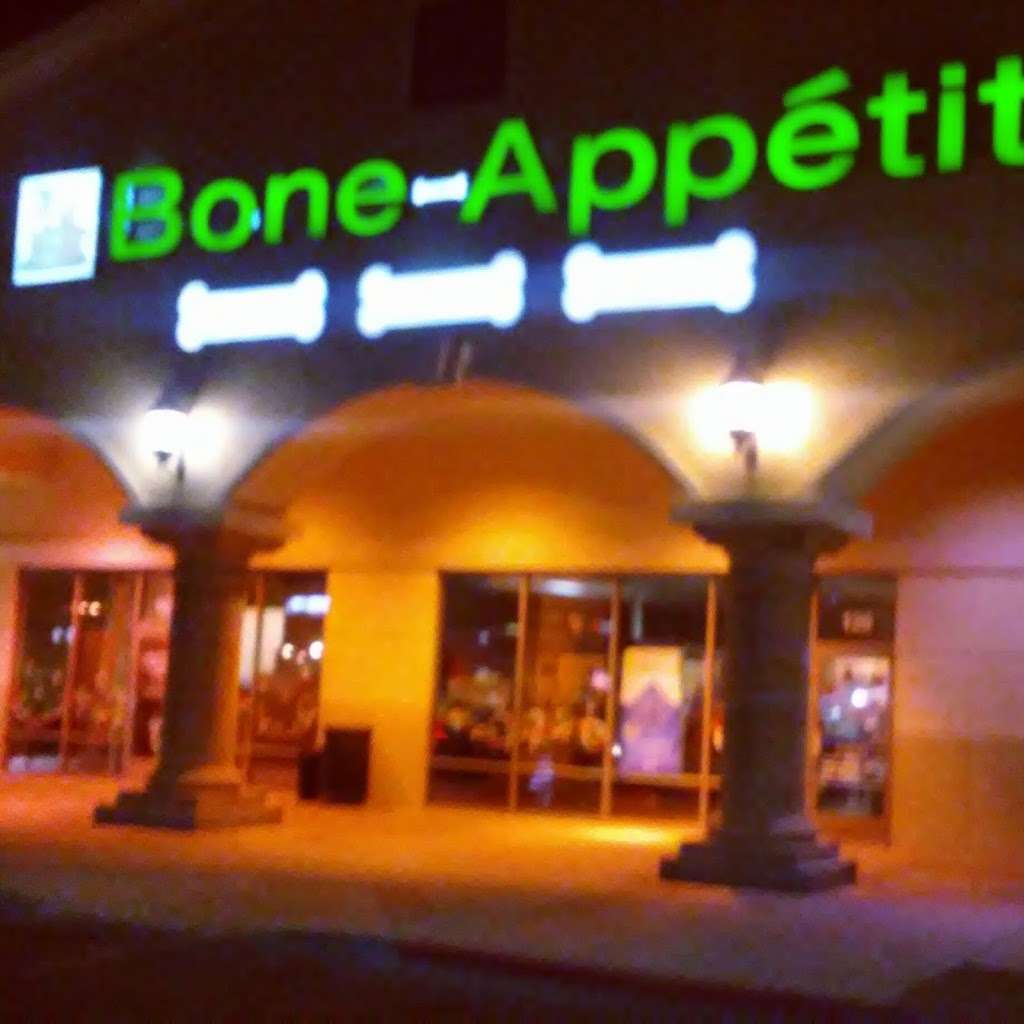 Bogarts Bone Appetit | 10540 Southern Highlands Pkwy # 120, Las Vegas, NV 89141, USA | Phone: (702) 435-3644