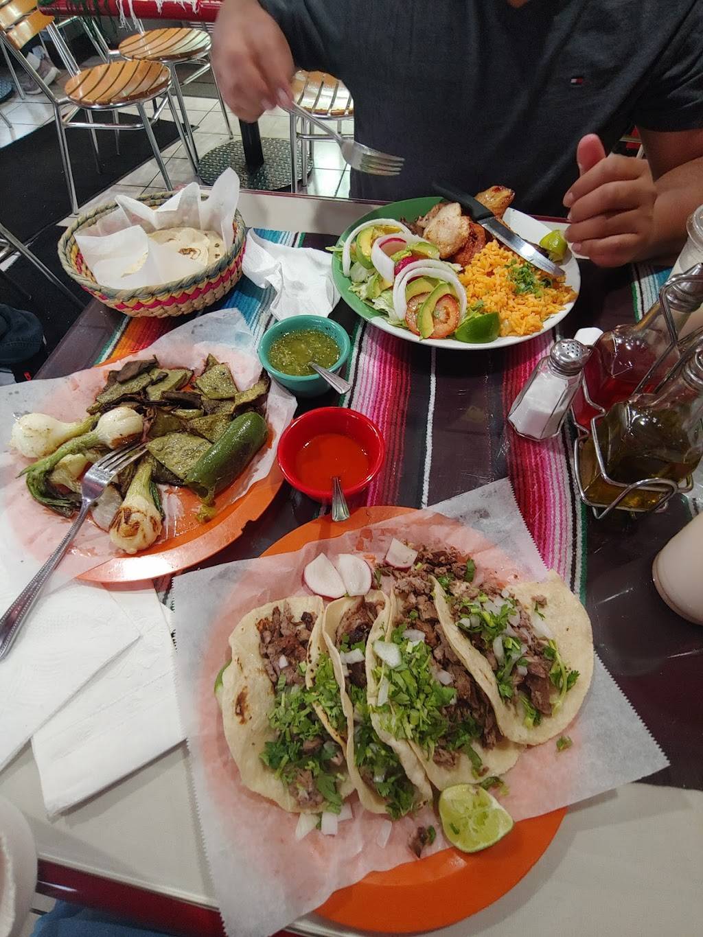 Taqueria Morelos | 309 Lafayette St, Newark, NJ 07105 | Phone: (973) 732-4646