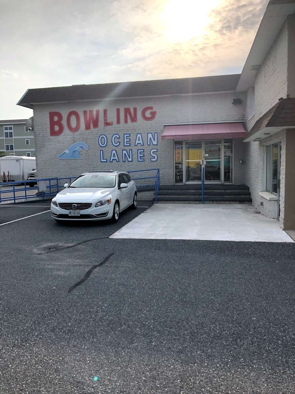 Ocean Lanes Bowling Center | 115 72nd St, Ocean City, MD 21842 | Phone: (410) 524-7550