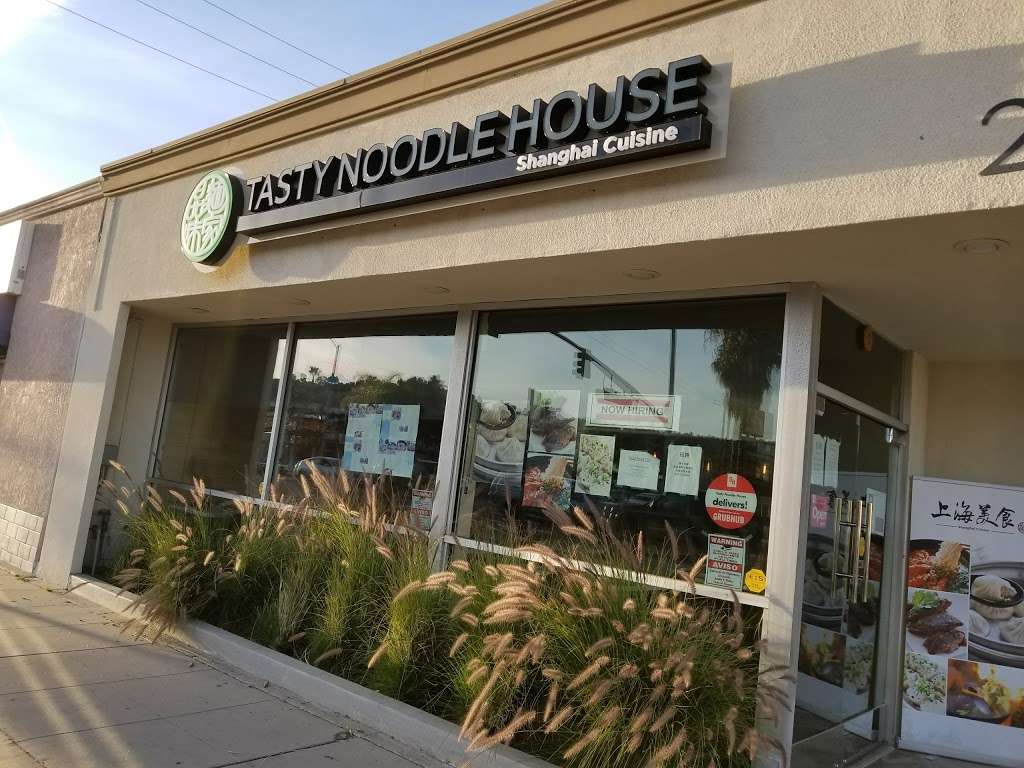 Tasty Noodle House | 2373 Pacific Coast Hwy, Lomita, CA 90717, USA | Phone: (424) 347-7277