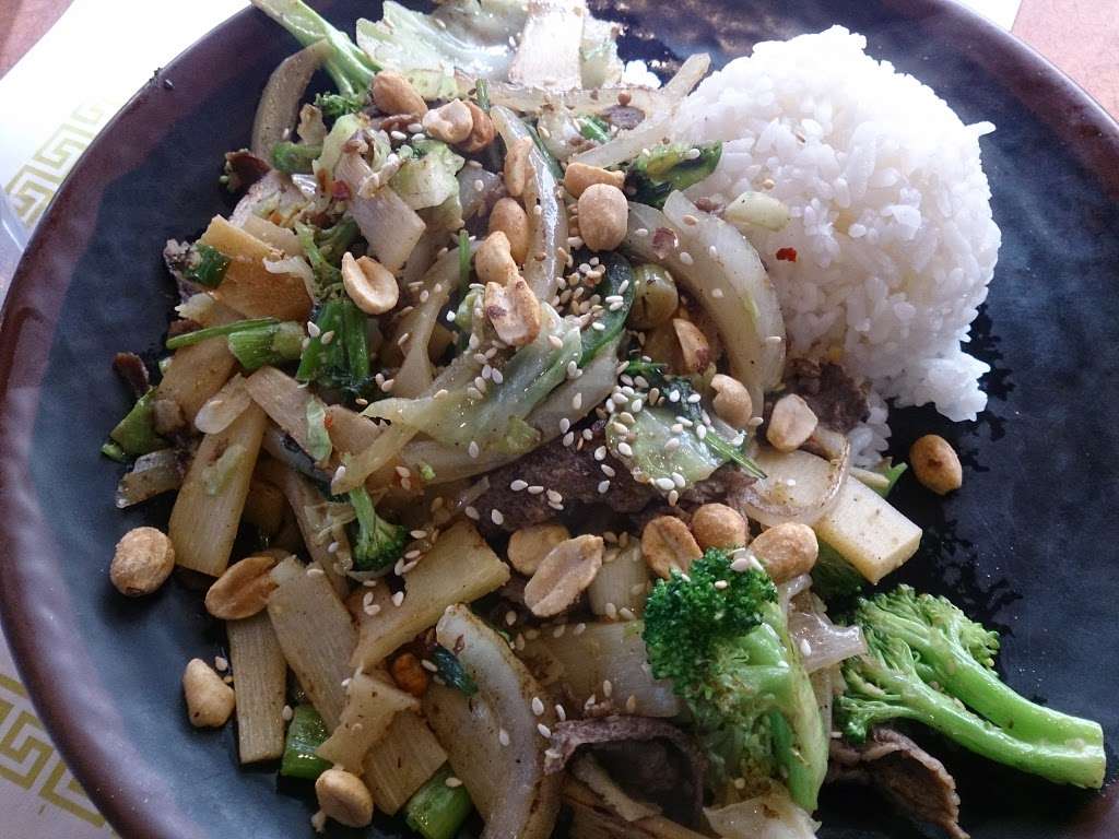 Wok & South | 2123 Ventura Blvd, Camarillo, CA 93010, USA | Phone: (805) 384-0406