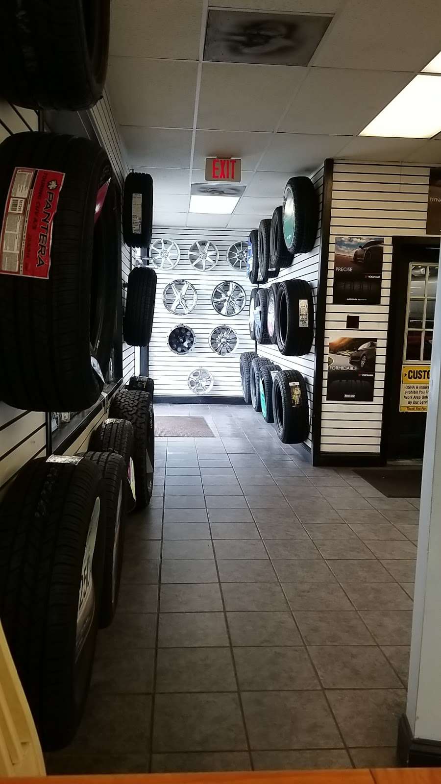 Mr. Tire Auto Service Centers | 5623 Crain Hwy, La Plata, MD 20646, USA | Phone: (301) 934-1144
