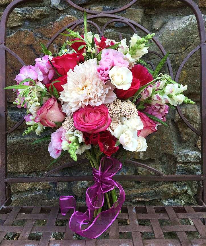 Froggys Garden Flowers | 1112 Roundhouse Rd, Kintnersville, PA 18930, USA | Phone: (610) 608-6833