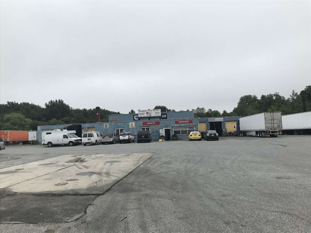 Deepwater Truck Center - car repair  | Photo 6 of 10 | Address: 453 Shell Rd, Carneys Point, NJ 08069, USA | Phone: (856) 299-4499
