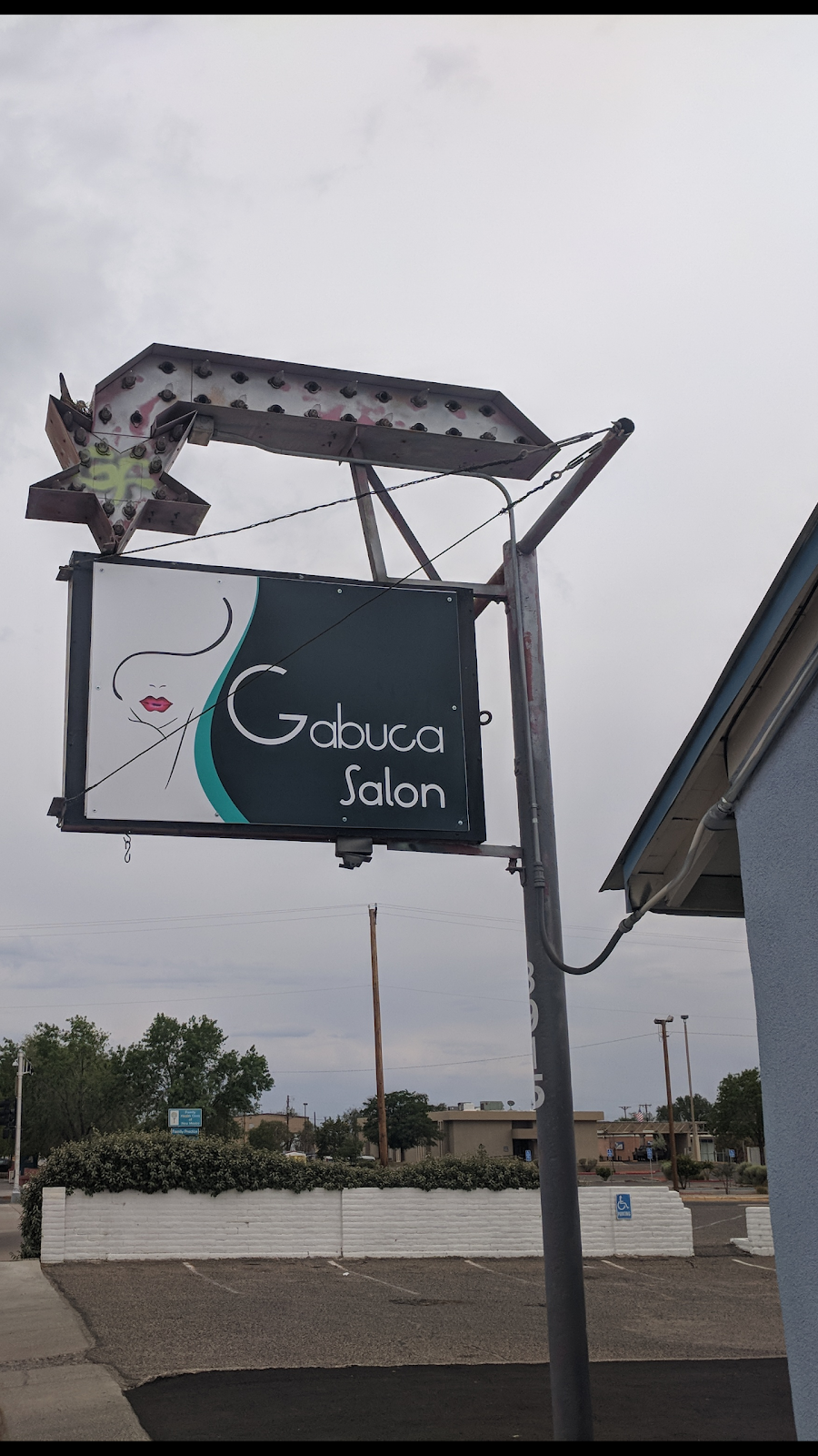 Gabuca Salon | 3915 4th St NW, Albuquerque, NM 87107, USA | Phone: (505) 610-4096