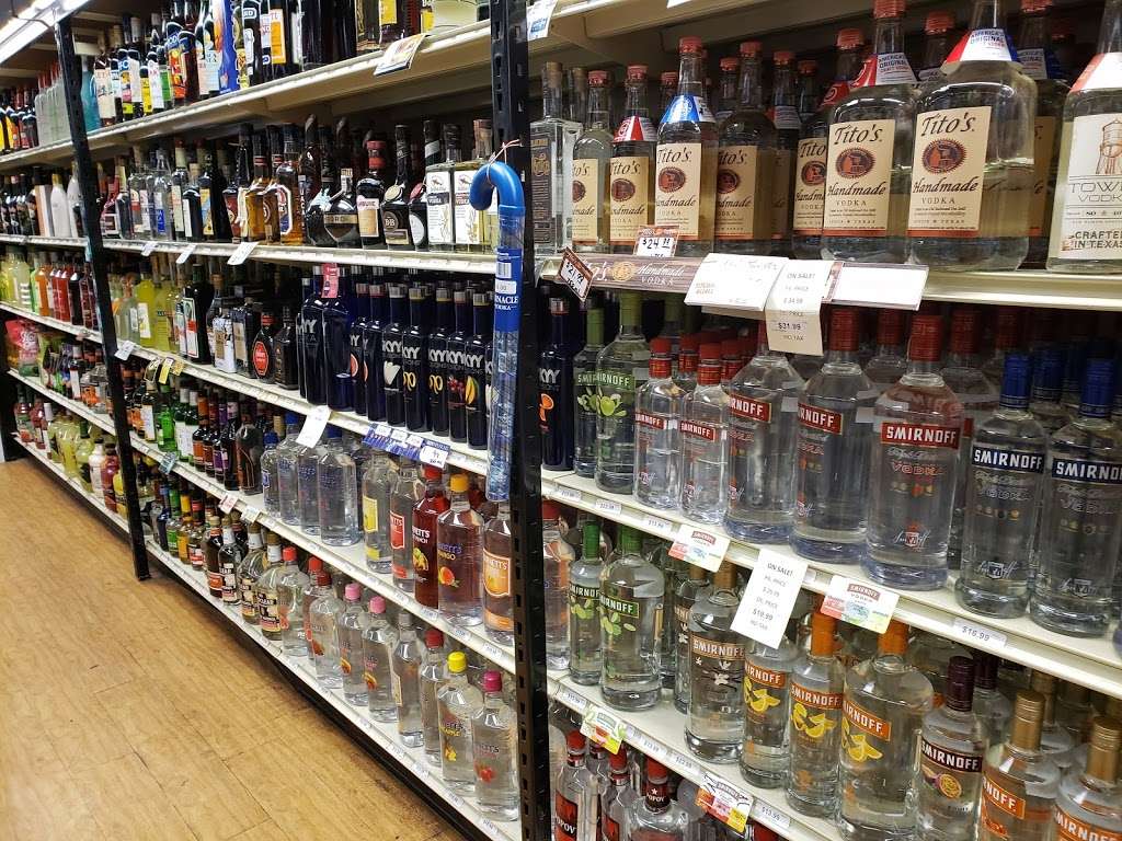 Hockessin Liquor | 727 Ace Memorial Dr, Hockessin, DE 19707, USA | Phone: (302) 235-5848