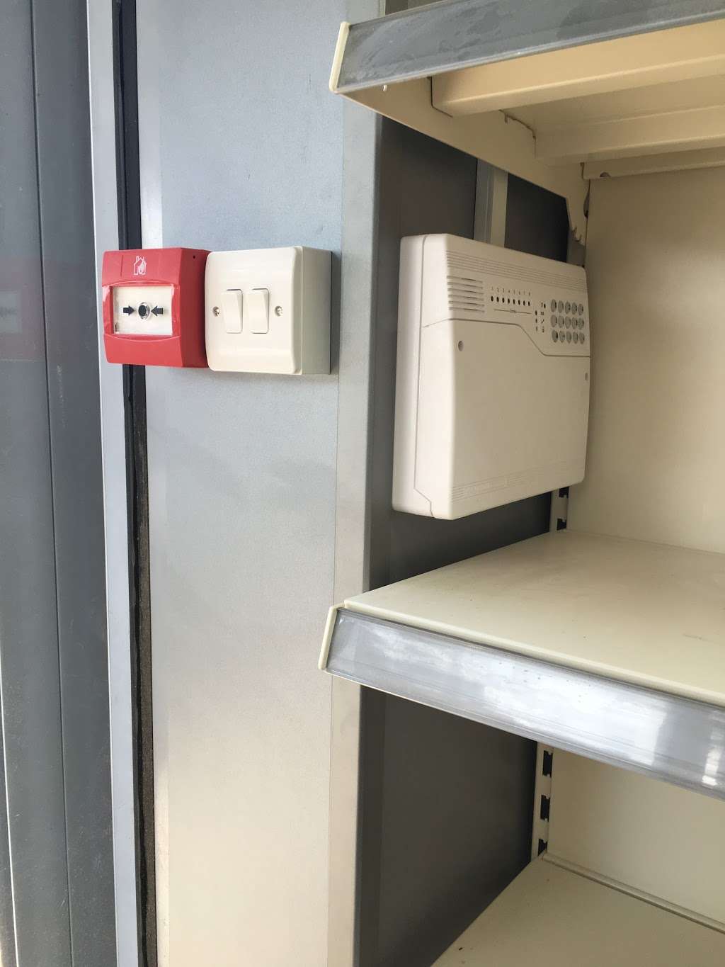 Fire ProTecht London Fire Alarms & Electricians | 13 Watchgate, Dartford DA2 7JZ, UK | Phone: 01474 247801