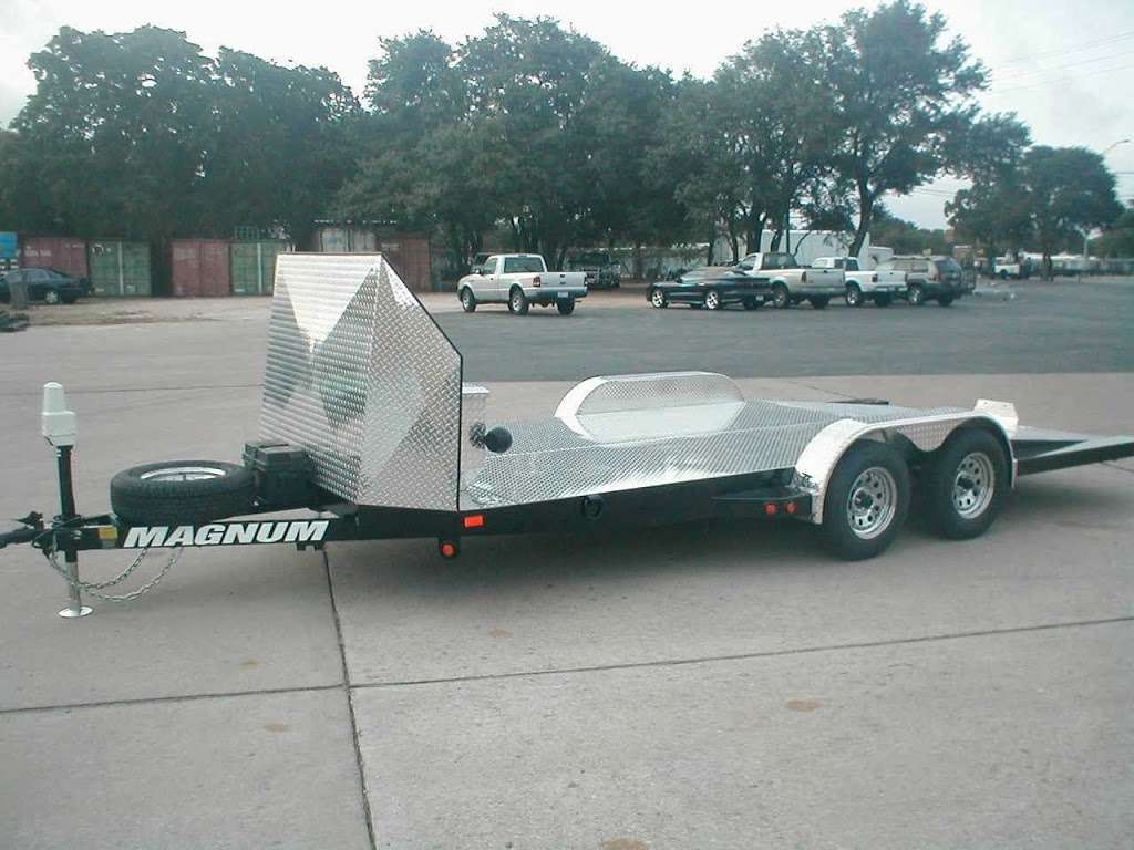 Magnum Trailers | 11210 I-35, San Antonio, TX 78233, USA | Phone: (210) 599-2325