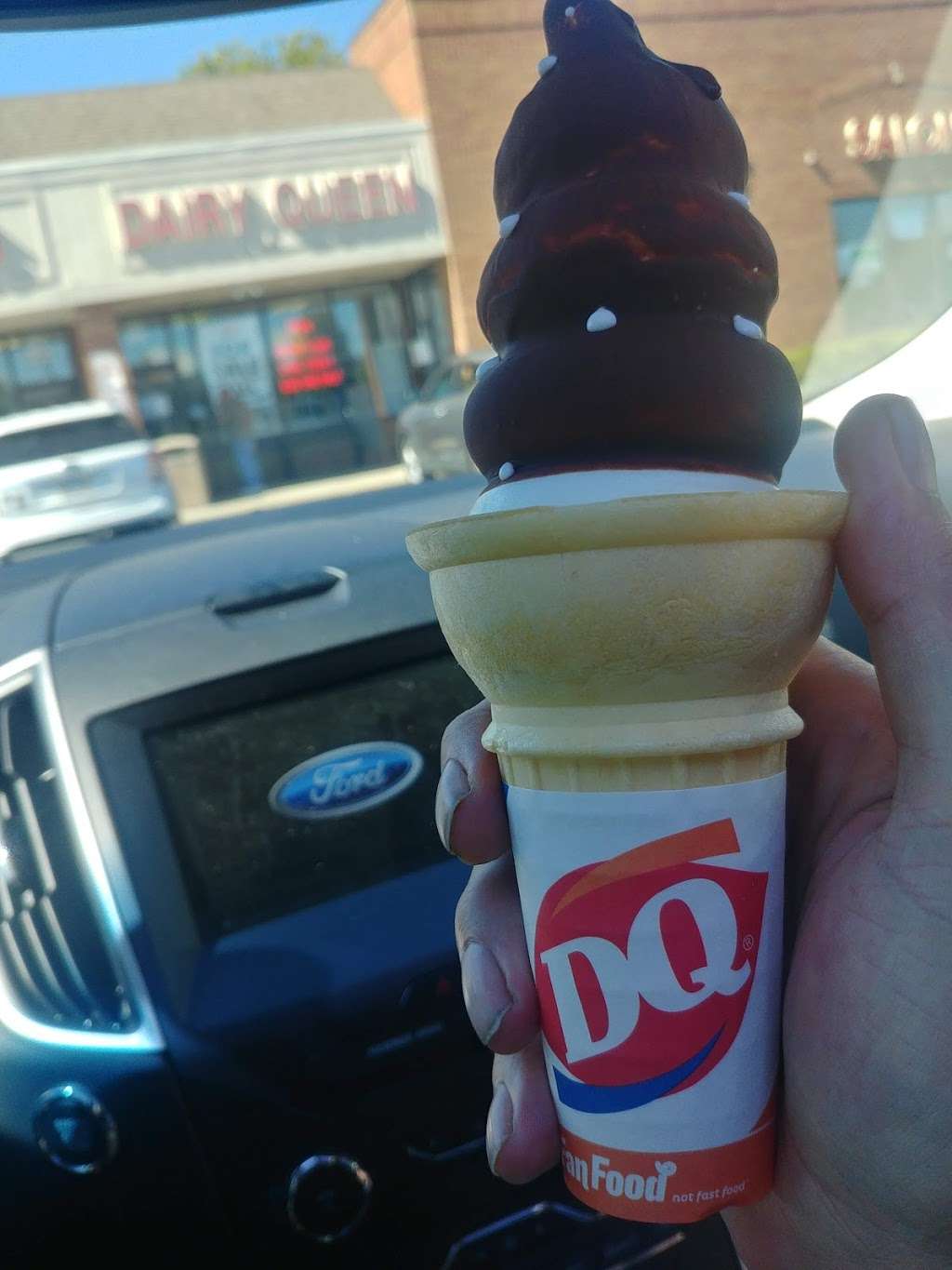 Dairy Queen | Springbrook Center, 2547 Plainfield-Naperville Rd Ste 132, Naperville, IL 60564, USA | Phone: (630) 548-9437