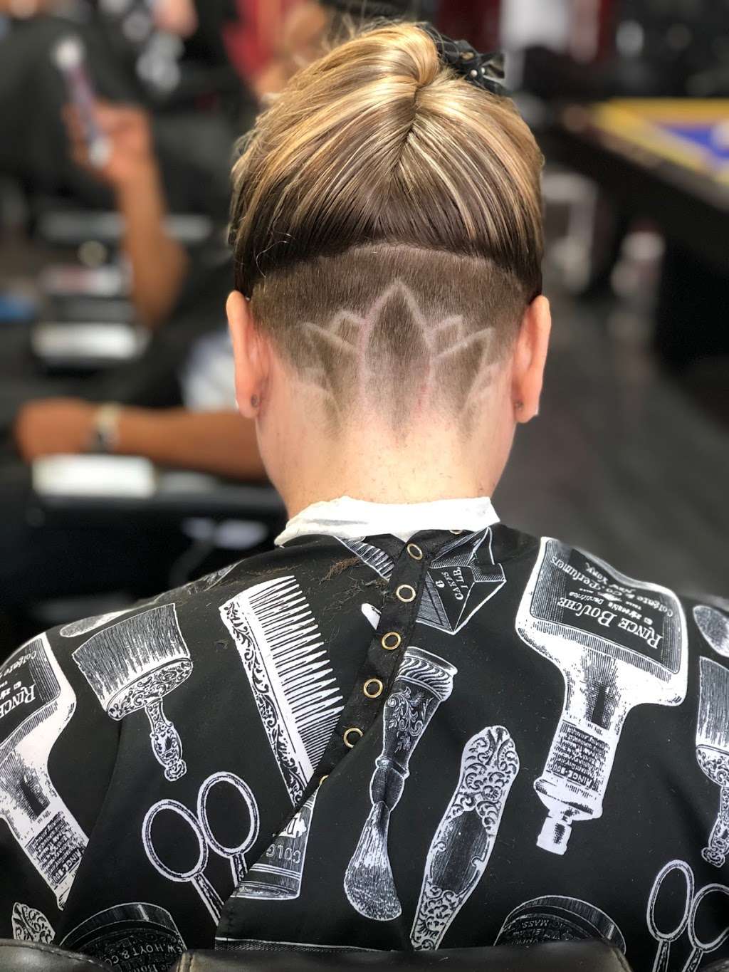 Tristans Traditional Barbering at Gifted Hands Barbershop | 7850 West Grand Parkway South Suite 250, Richmond, TX 77406, USA | Phone: (281) 573-7660