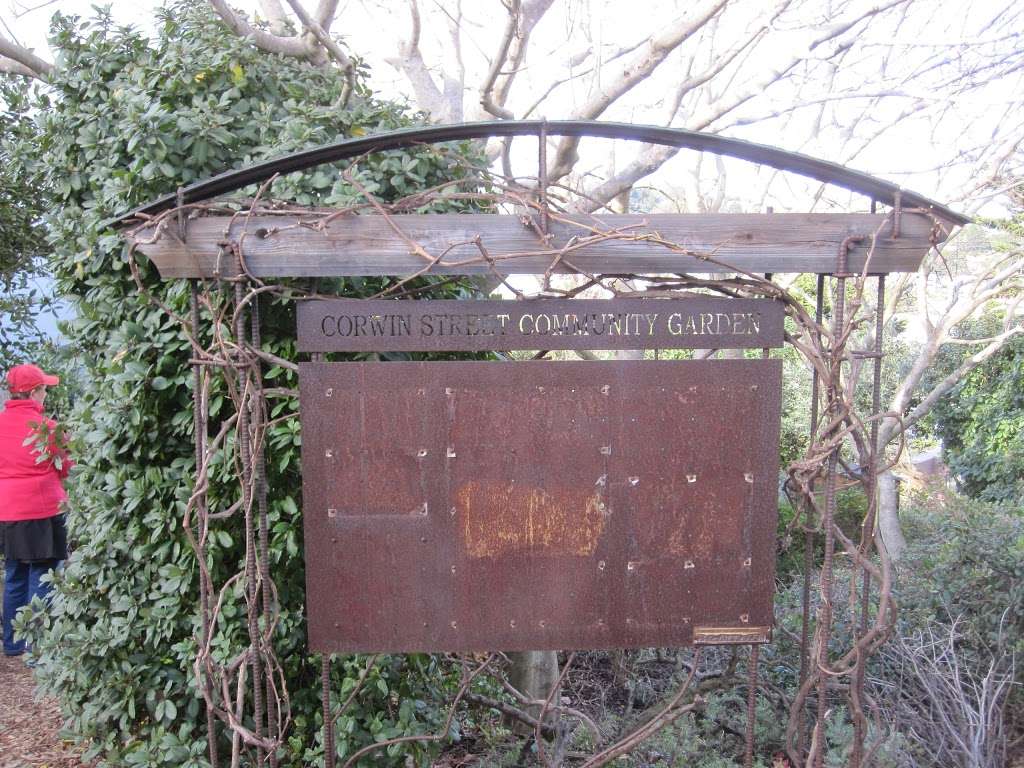 Corwin Community Garden | Corwin Street, 70 Corwin St, San Francisco, CA 94114, USA | Phone: (415) 254-4299