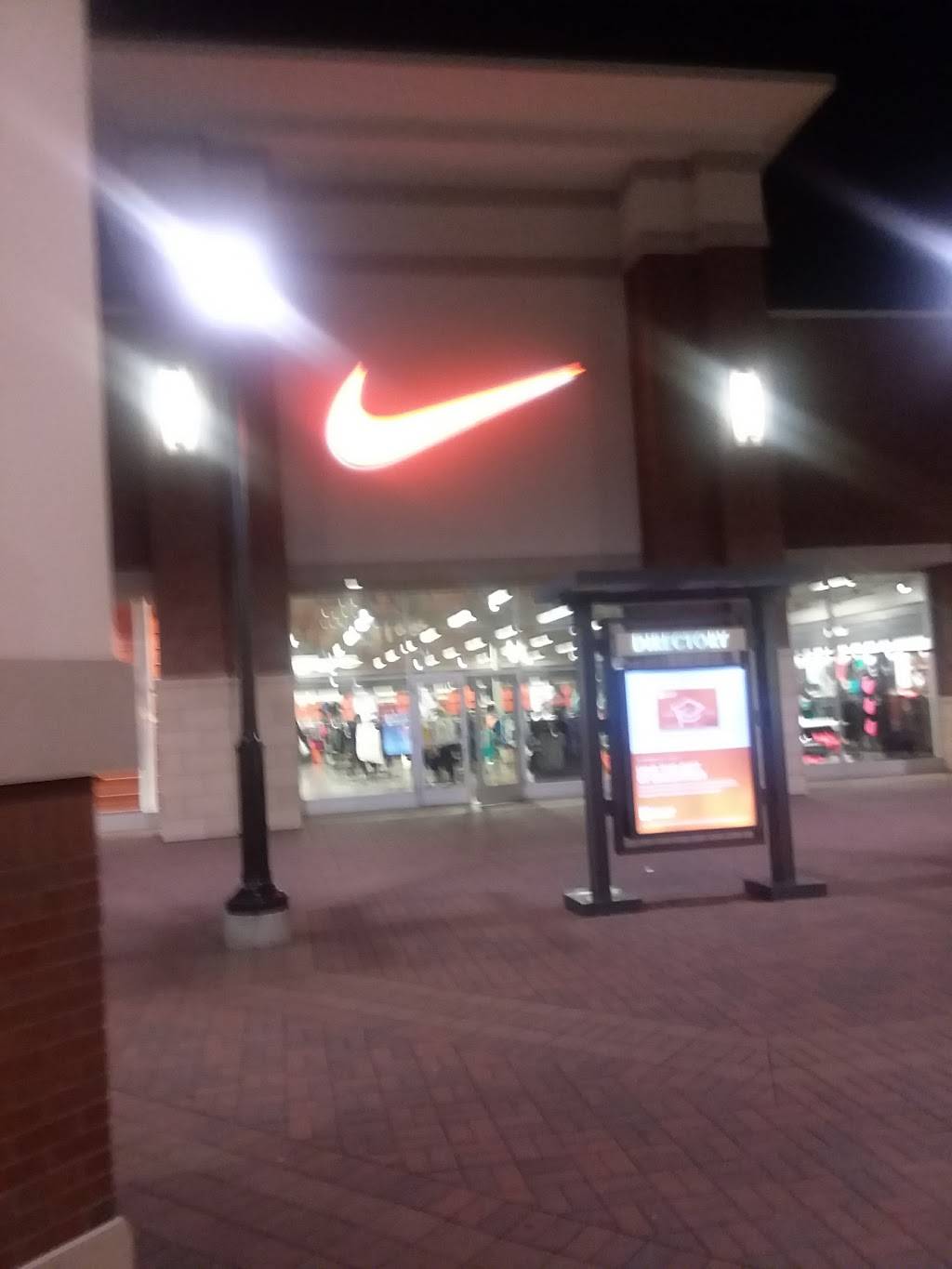 Nike Factory Store | 3905 Eagan Outlets Prkwy Bldg 100 #200, Eagan, MN 55122, USA | Phone: (651) 454-5083