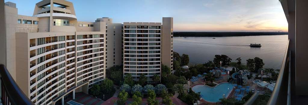 Bay Lake Tower at Disneys Contemporary Resort | 4600 N World Dr., Lake Buena Vista, FL 32830 | Phone: (407) 824-1000