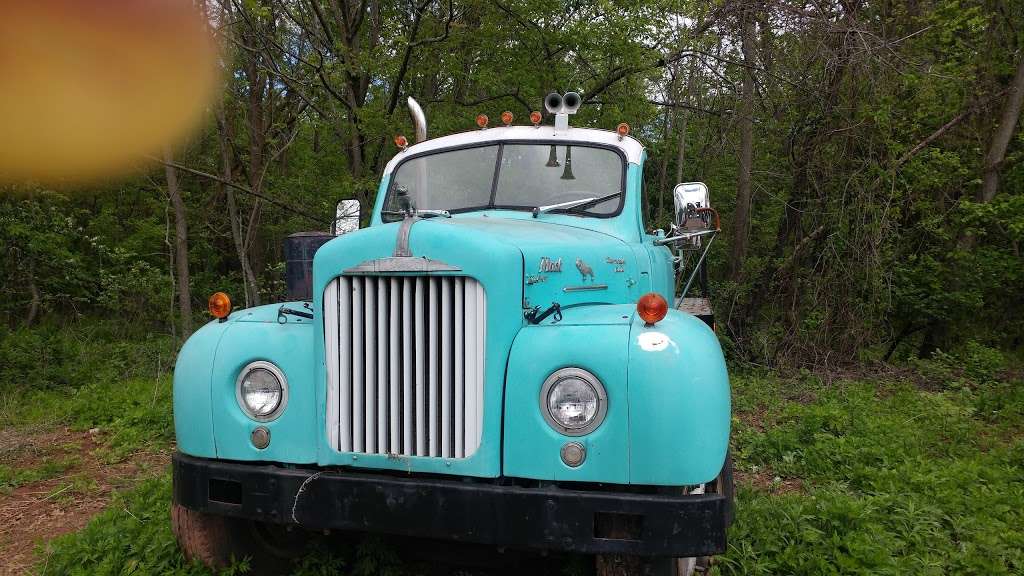 Boyds Used Truck Parts | 1517 Diamond St, Sellersville, PA 18960, USA | Phone: (215) 257-1101