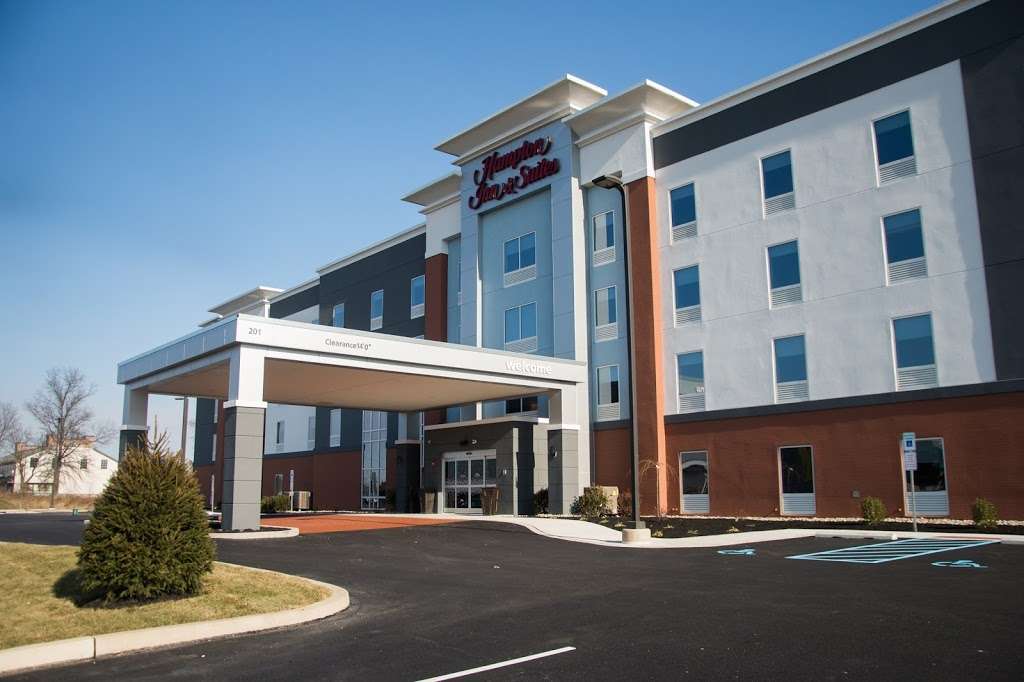 Hampton Inn & Suites Warrington | 201 Metro Drive, Warrington, PA 18976, USA | Phone: (215) 491-0700