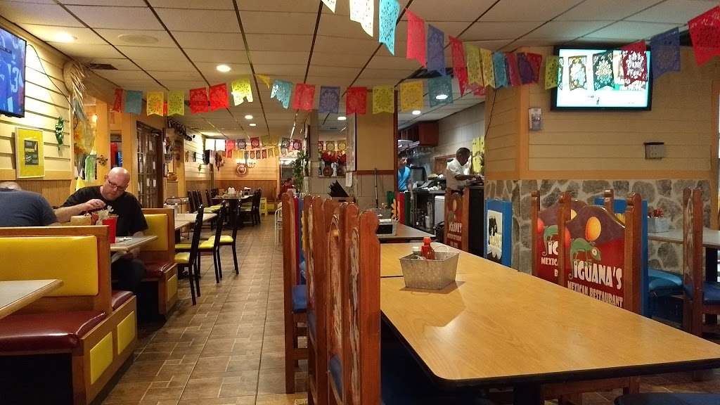 Iguanas Mexican Restaurant | 155 Dan Jones Rd, Plainfield, IN 46168, USA | Phone: (317) 838-8444