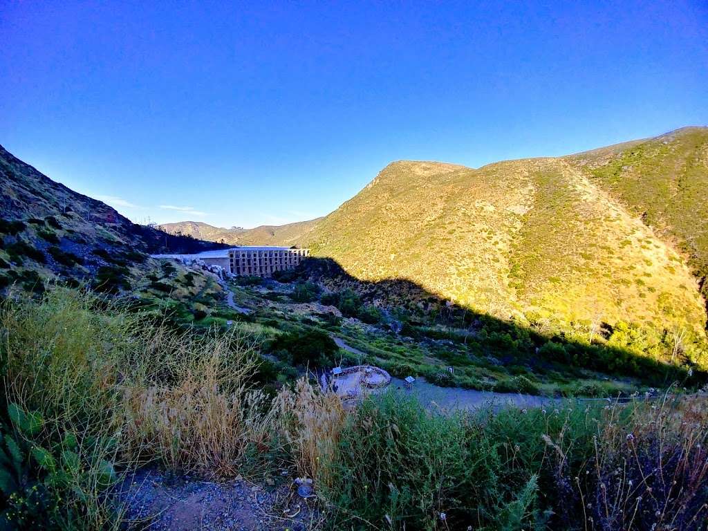 Lake Hodges Dam Trailhead | 9453 Del Dios Rd #8917, Escondido, CA 92029, USA