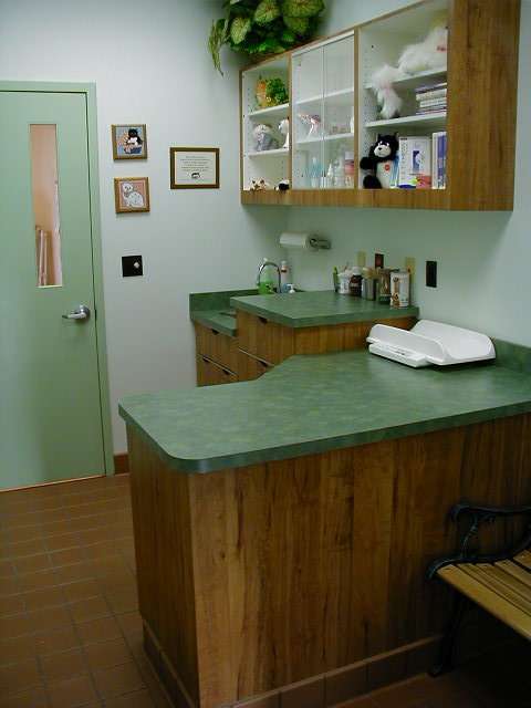 Indian Walk Veterinary Center | 662 Durham Rd, Newtown, PA 18940, USA | Phone: (215) 598-9000