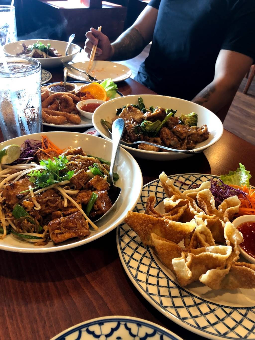 Ocha Thai Kitchen and Bar | 317 Main Ave S, Renton, WA 98057 | Phone: (425) 524-4661