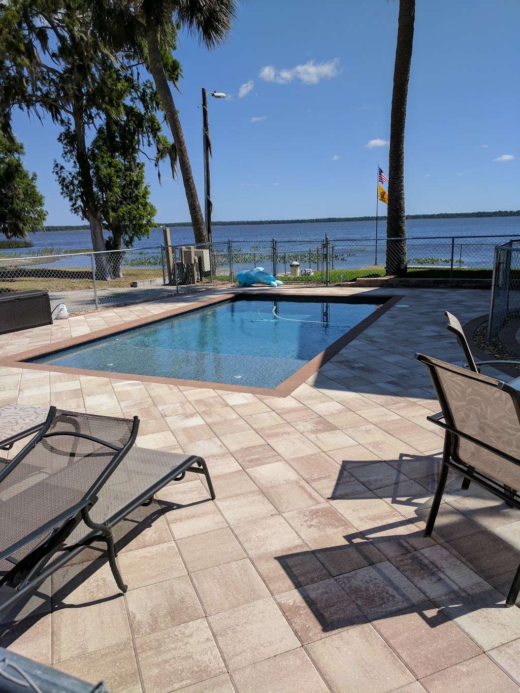 Lake Hatcineha Resort and RV Park | 151 Catfish St, Haines City, FL 33844, USA | Phone: (863) 242-0174
