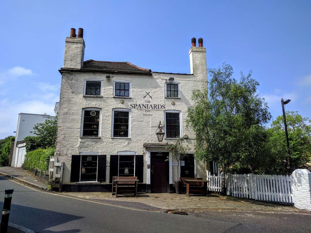 The Spaniards Inn | Spaniards Rd, Hampstead, London NW3 7JJ, UK | Phone: 020 8731 8406